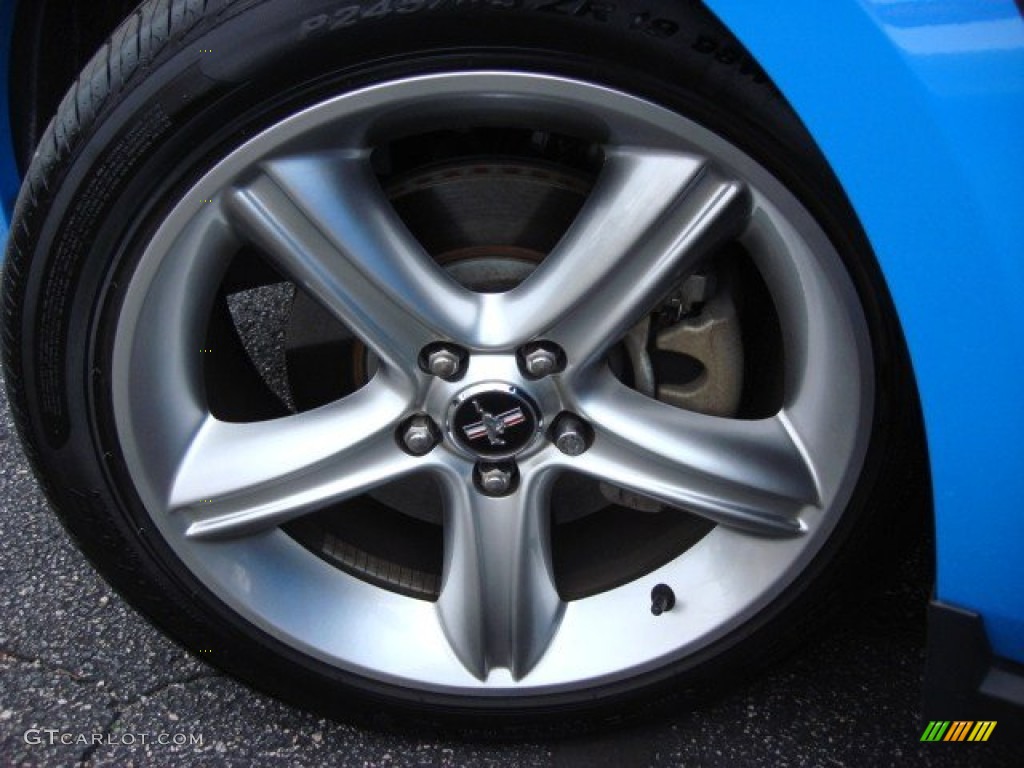 2010 Mustang GT Premium Coupe - Grabber Blue / Charcoal Black photo #29