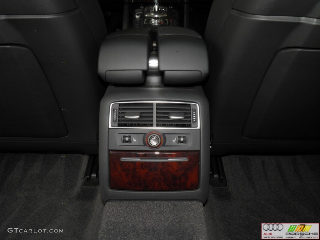 2005 A8 L 4.2 quattro - Brilliant Black / Black photo #17
