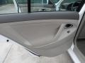 Super White - Camry LE Photo No. 25