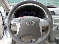 Super White - Camry LE Photo No. 36