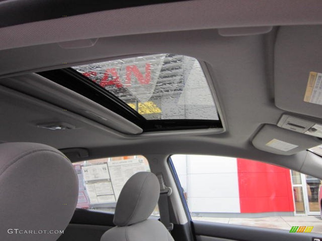 2012 Sentra 2.0 SR Special Edition - Metallic Blue / Charcoal photo #11