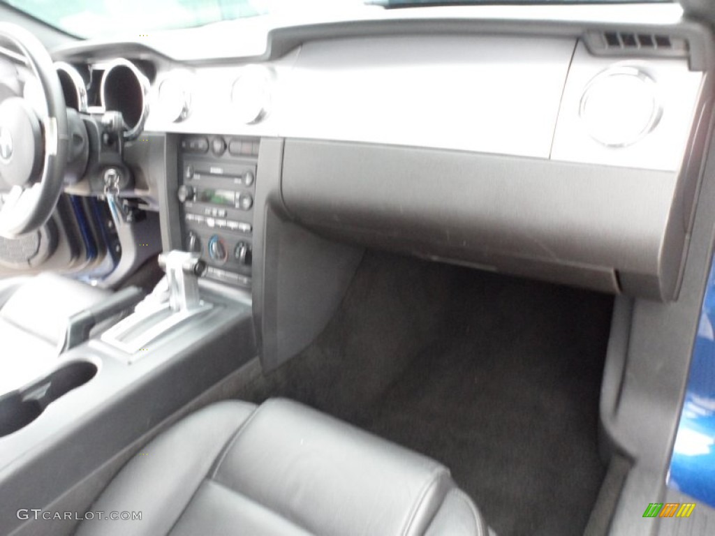 2007 Mustang V6 Premium Coupe - Vista Blue Metallic / Dark Charcoal photo #22