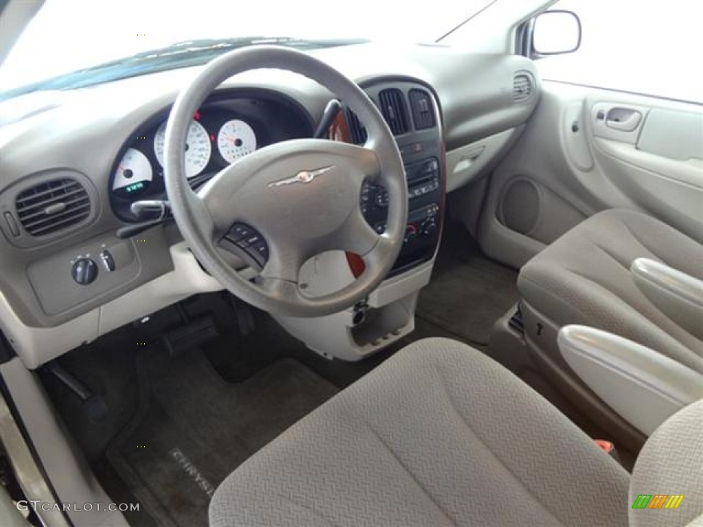 2007 Town & Country  - Linen Gold Metallic / Medium Slate Gray photo #8