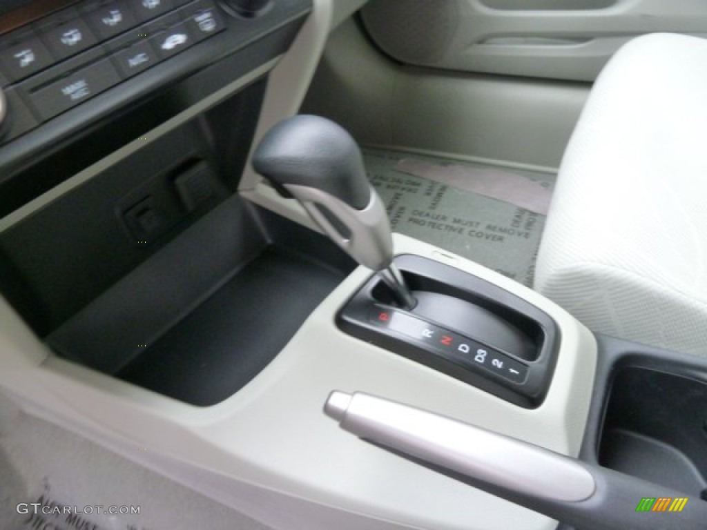 2012 Honda Civic LX Sedan 5 Speed Automatic Transmission Photo #58675828