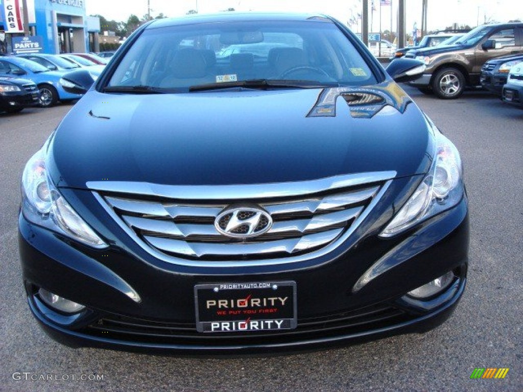 2011 Sonata Limited - Midnight Black / Black photo #8
