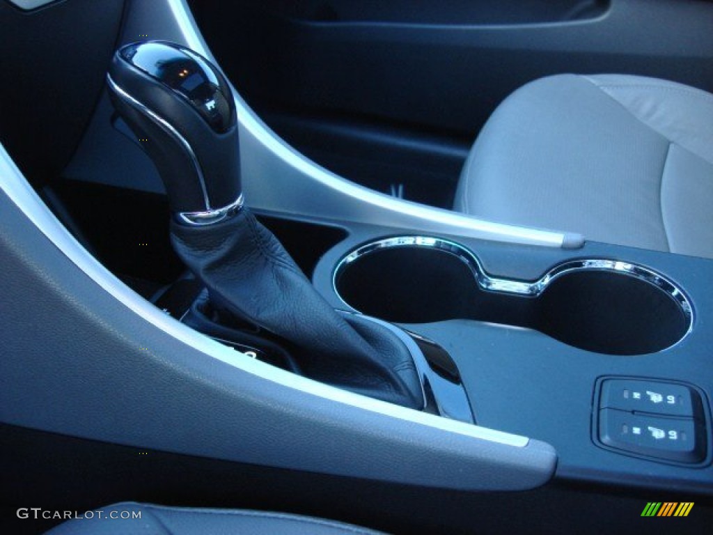 2011 Sonata Limited - Midnight Black / Black photo #18