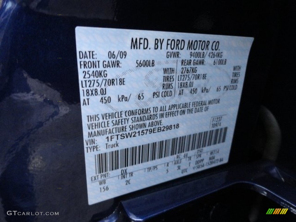 2009 F250 Super Duty XLT Crew Cab 4x4 - Dark Blue Pearl Metallic / Medium Stone photo #17