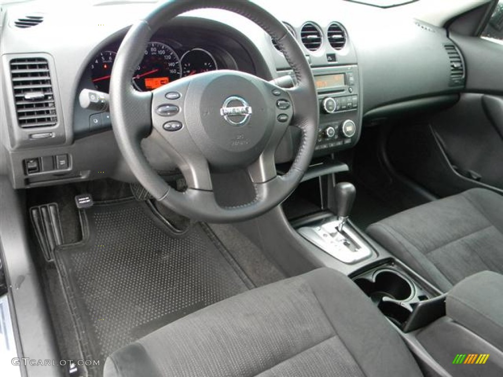Charcoal Interior 2010 Nissan Altima 2.5 S Photo #58681691