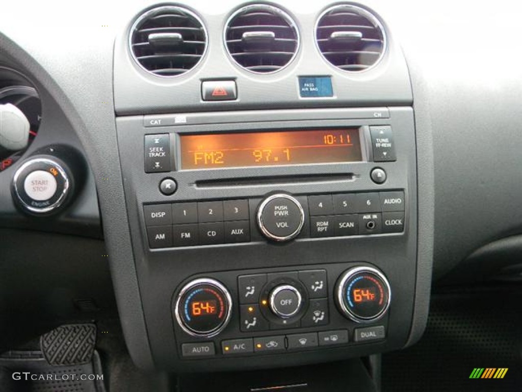 2010 Nissan Altima 2.5 S Controls Photo #58681736