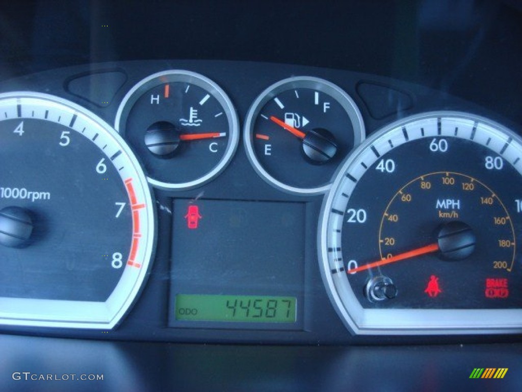 2010 Aveo LT Sedan - Sport Red / Charcoal photo #17