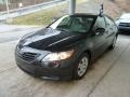 Black - Camry LE Photo No. 5