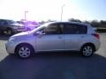 Brillant Silver - Versa 1.8 SL Hatchback Photo No. 5