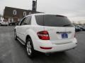 Arctic White - ML 350 4Matic Photo No. 4