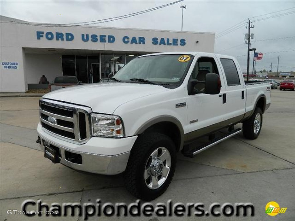 2007 F350 Super Duty Lariat Crew Cab 4x4 - Oxford White / Tan photo #1