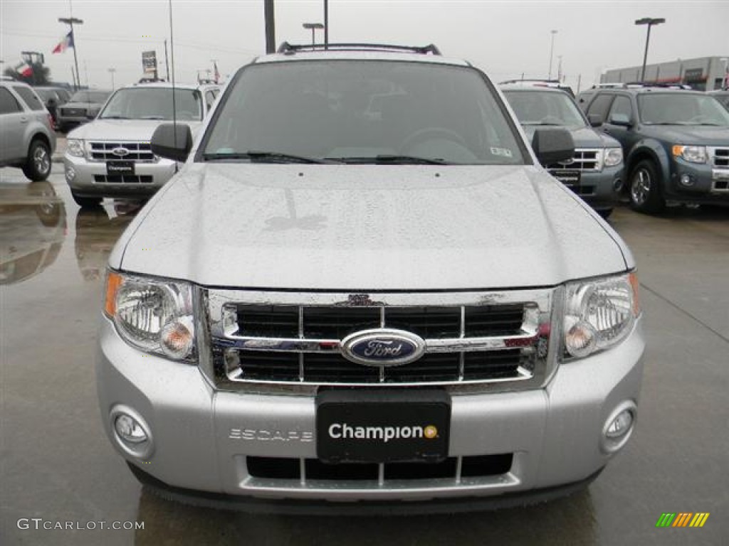 2012 Escape XLT V6 - Ingot Silver Metallic / Charcoal Black photo #2