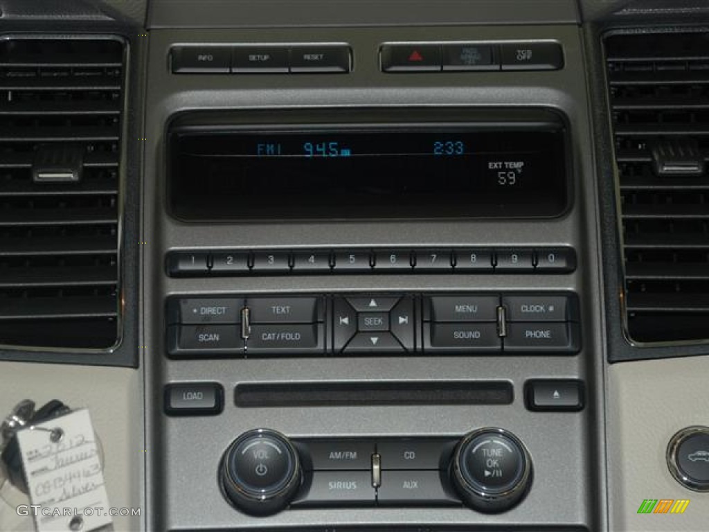 2012 Ford Taurus SE Controls Photo #58696670