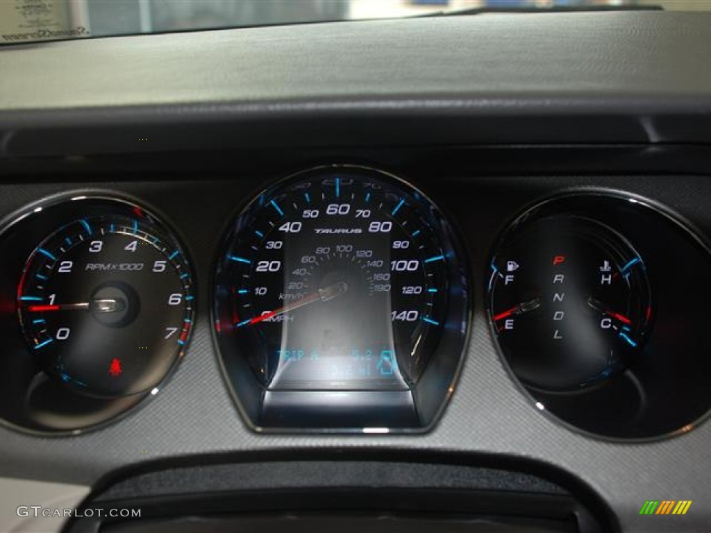 2012 Ford Taurus SE Gauges Photos