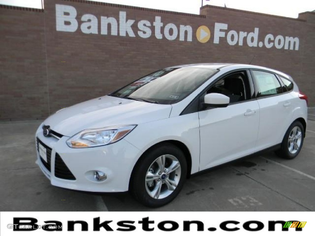 2012 Focus SE Sport 5-Door - Oxford White / Two-Tone Sport photo #1