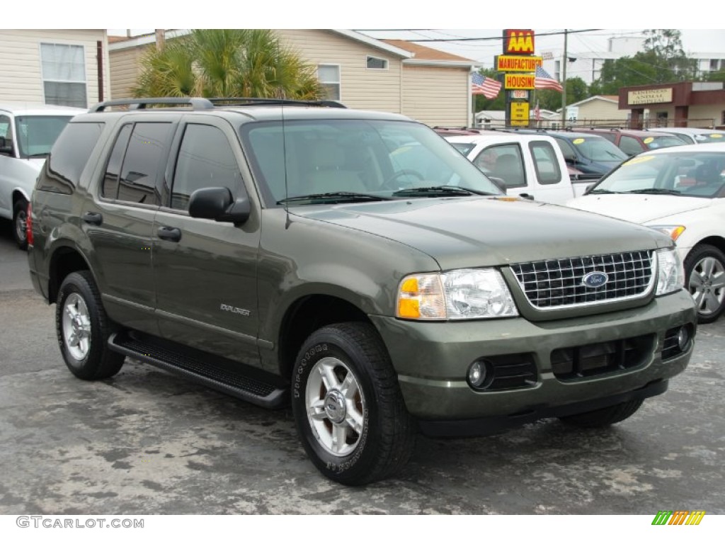 2004 Explorer XLT - Estate Green Metallic / Graphite photo #2