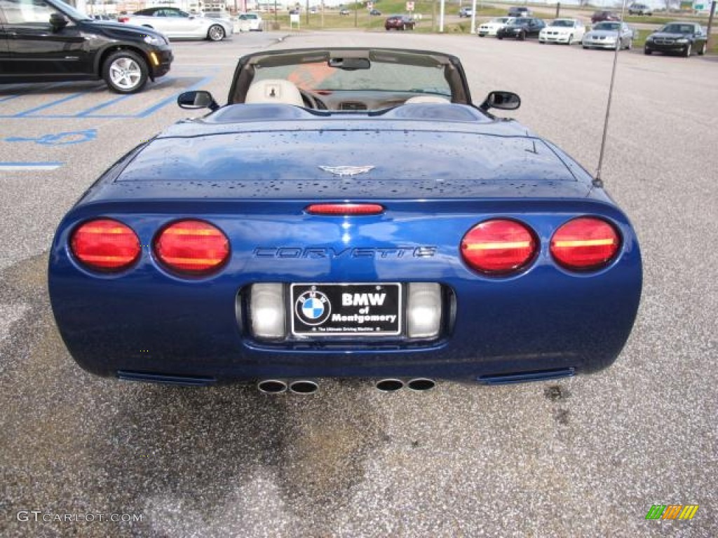 2004 Corvette Convertible - LeMans Blue Metallic / Light Gray photo #5