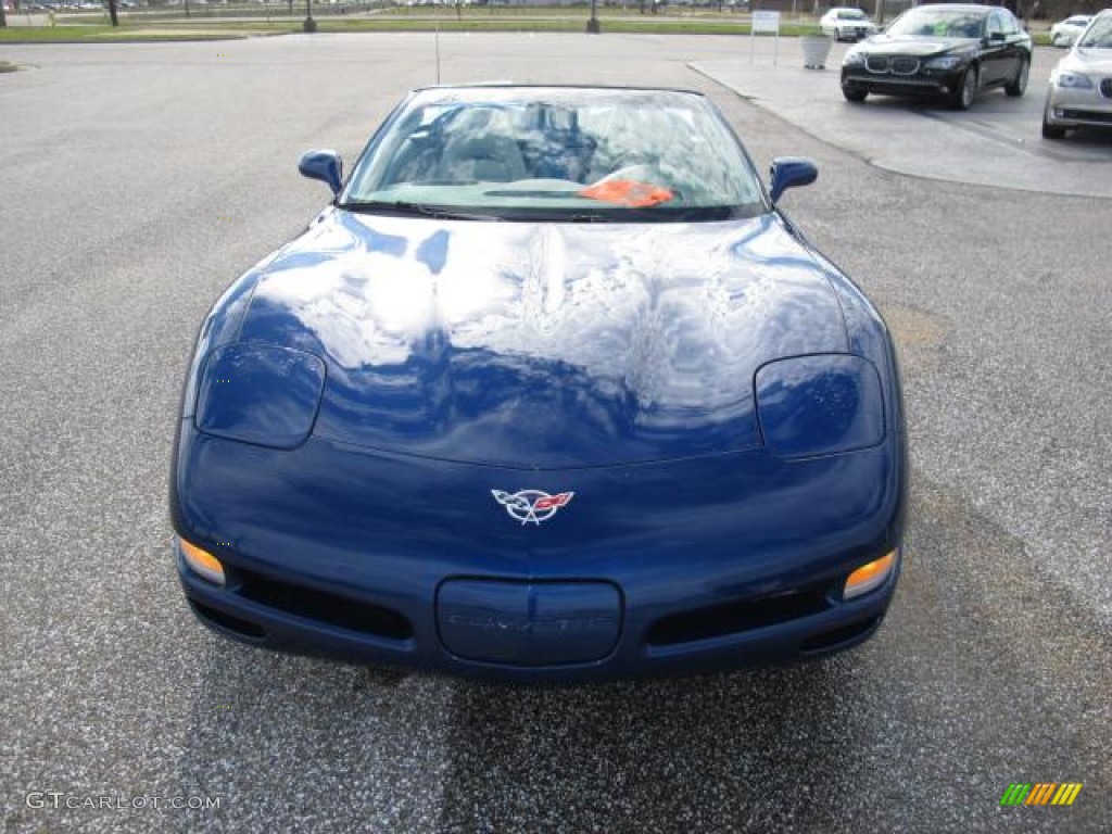 2004 Corvette Convertible - LeMans Blue Metallic / Light Gray photo #10