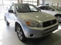 Classic Silver Metallic - RAV4 4WD Photo No. 4