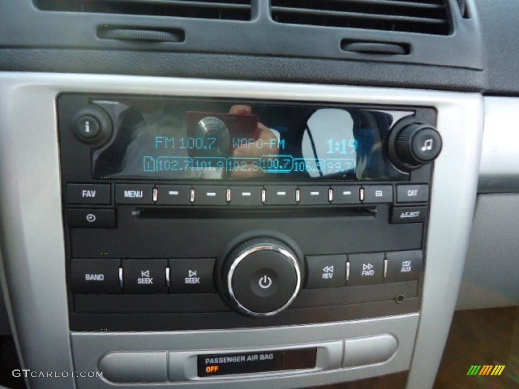 2010 Chevrolet Cobalt XFE Sedan Audio System Photos