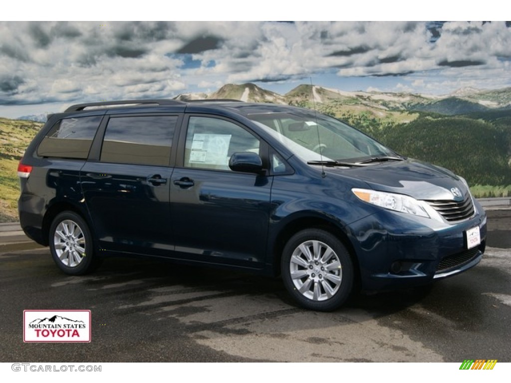 2012 Sienna LE AWD - South Pacific Pearl / Light Gray photo #1