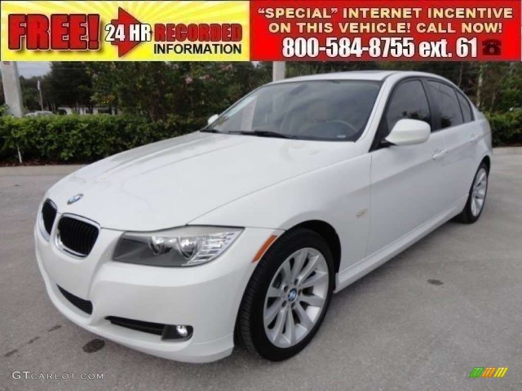 2010 3 Series 328i Sedan - Alpine White / Beige photo #1