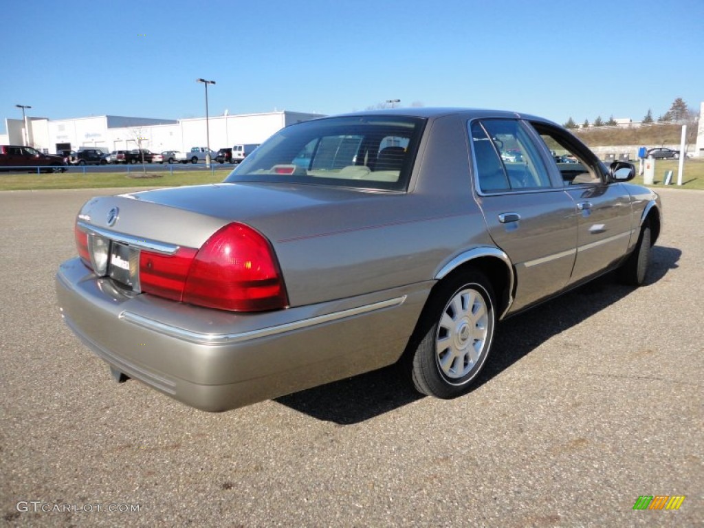 2004 Grand Marquis LS - Arizona Beige Metallic / Medium Parchment photo #3