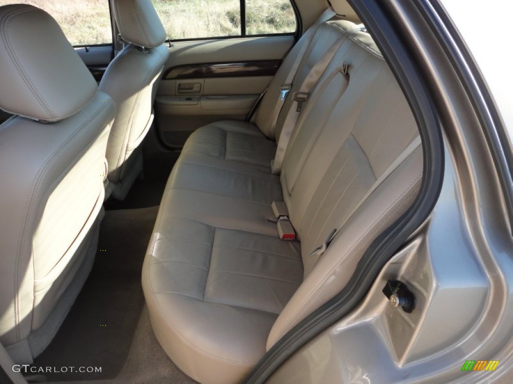 2004 Grand Marquis LS - Arizona Beige Metallic / Medium Parchment photo #7