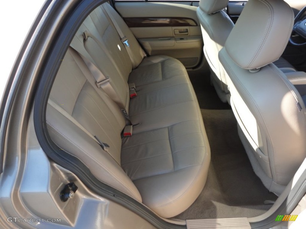 2004 Grand Marquis LS - Arizona Beige Metallic / Medium Parchment photo #21