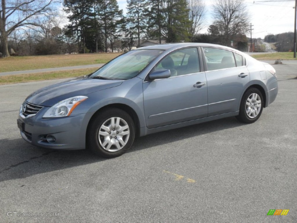 Ocean Gray Nissan Altima