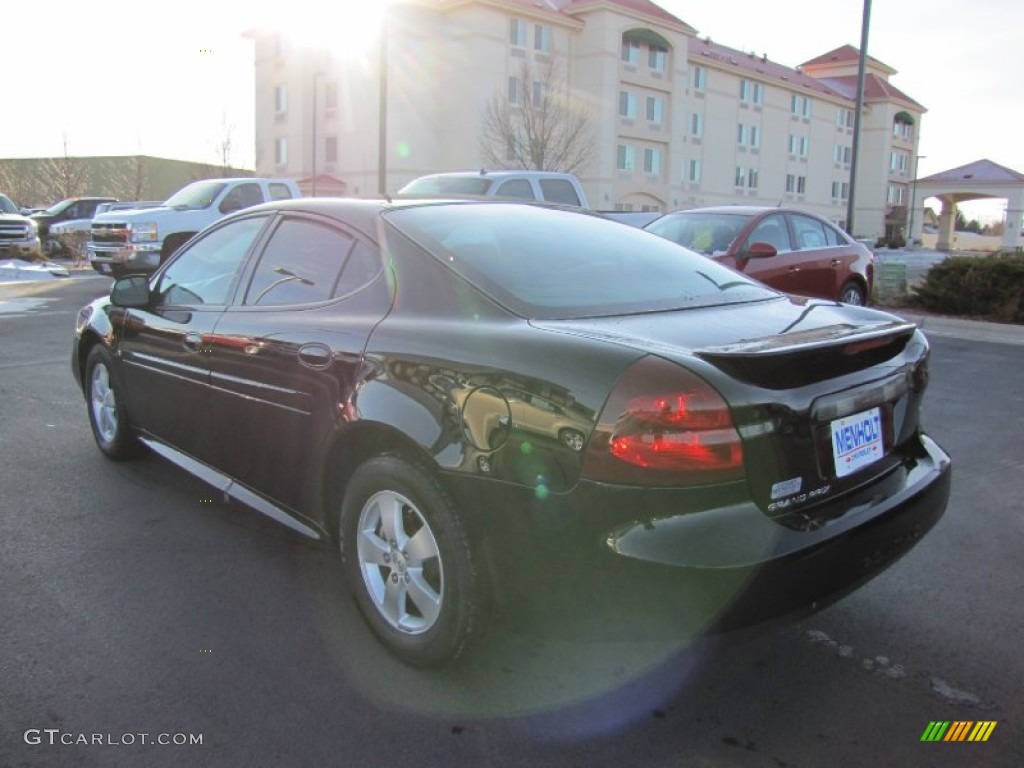 2007 Grand Prix Sedan - Black / Ebony photo #5