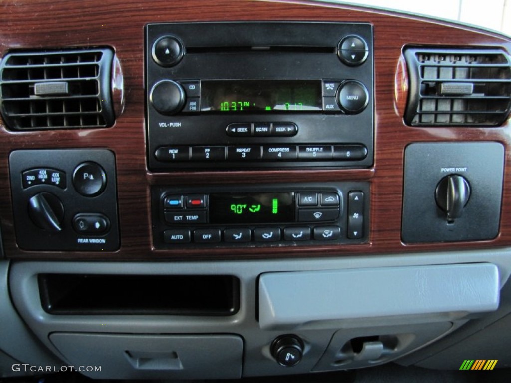 2007 Ford F350 Super Duty Lariat Crew Cab 4x4 Controls Photo #58722809