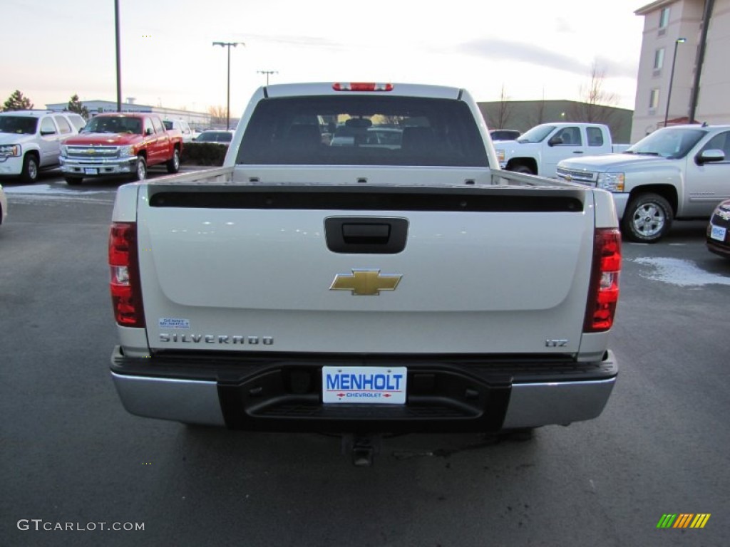 2009 Silverado 1500 LTZ Crew Cab 4x4 - Silver Birch Metallic / Light Titanium photo #6