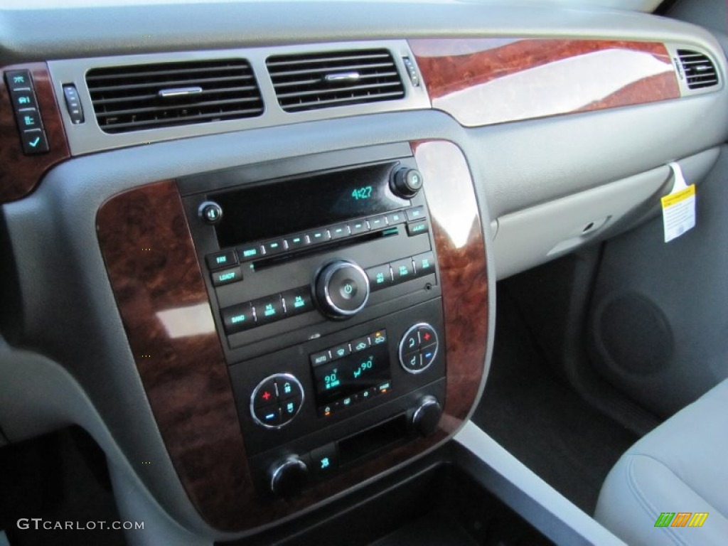 2009 Silverado 1500 LTZ Crew Cab 4x4 - Silver Birch Metallic / Light Titanium photo #18