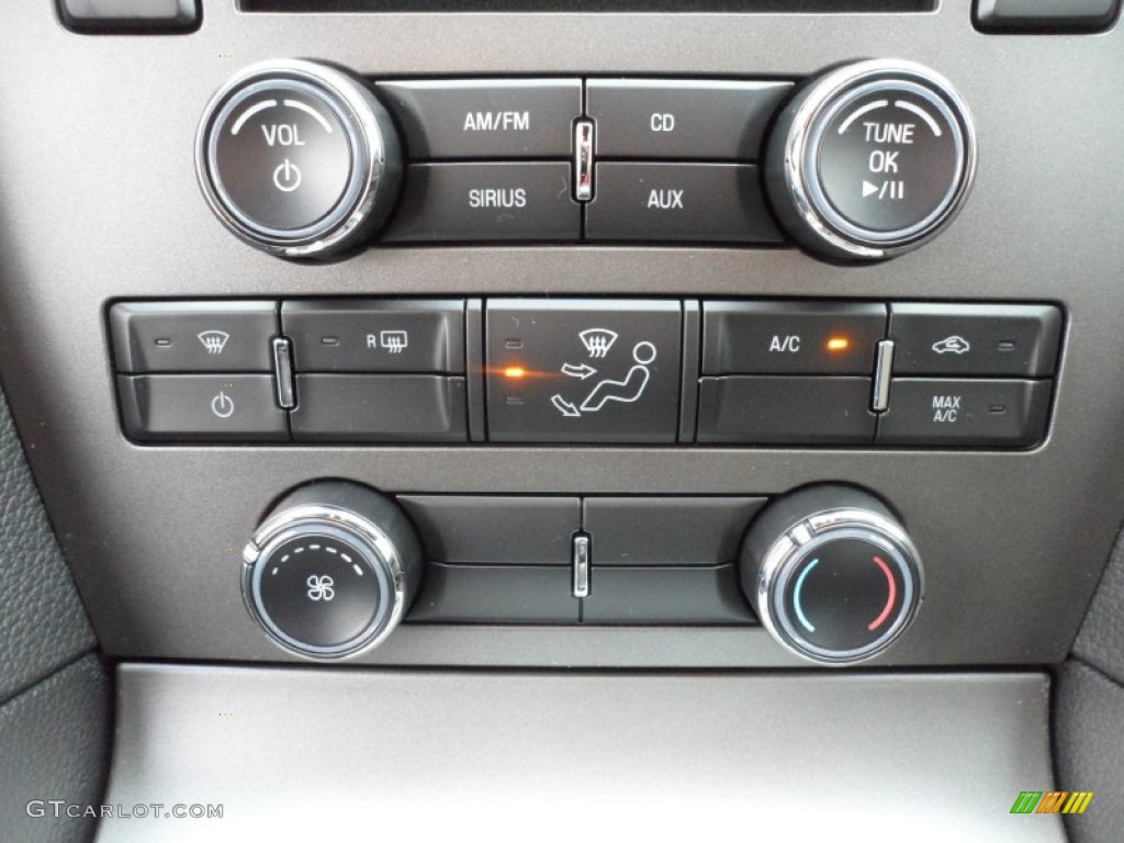 2012 Ford Mustang GT Coupe Controls Photo #58727192