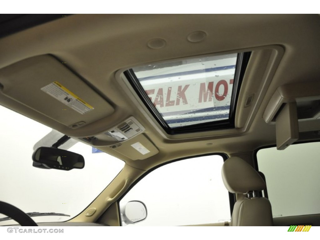 2011 Escalade Luxury AWD - Gold Mist Metallic / Cashmere/Cocoa photo #22