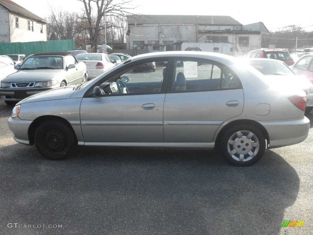 2002 Rio Sedan - Light Silver / Gray photo #8