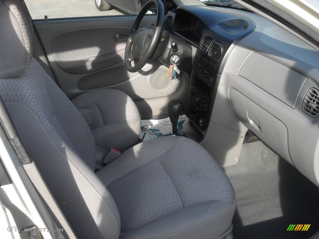 2002 Rio Sedan - Light Silver / Gray photo #10