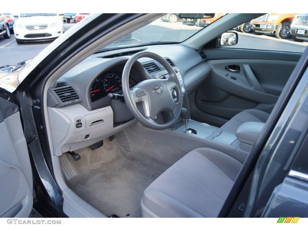 Ash Gray Interior 2010 Toyota Camry LE Photo #58734826