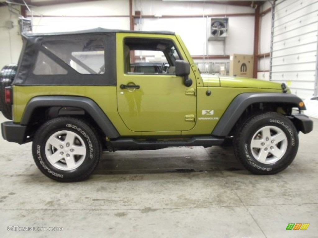 2007 Wrangler X 4x4 - Rescue Green Metallic / Dark Khaki/Medium Khaki photo #6