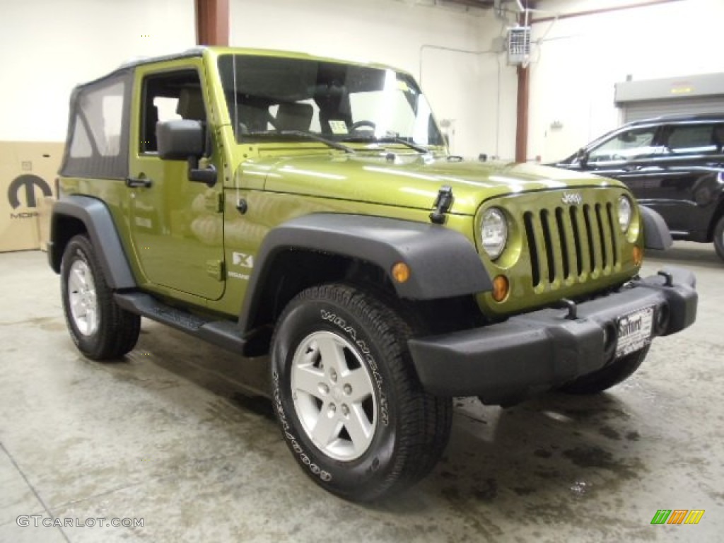 2007 Wrangler X 4x4 - Rescue Green Metallic / Dark Khaki/Medium Khaki photo #7