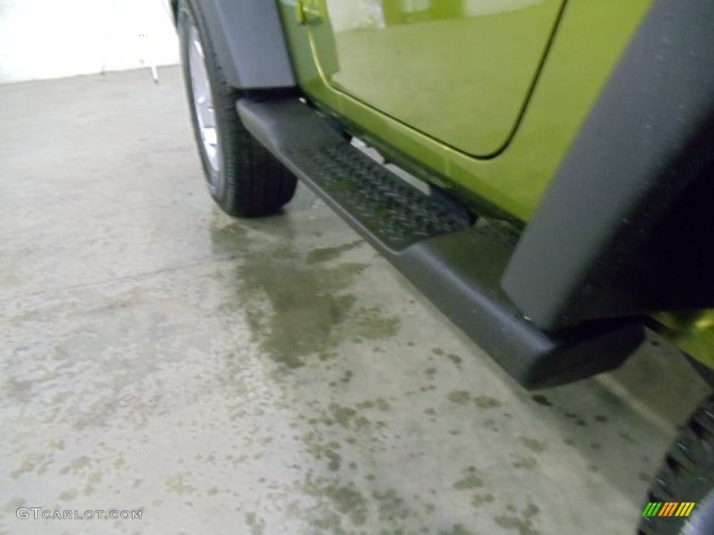 2007 Wrangler X 4x4 - Rescue Green Metallic / Dark Khaki/Medium Khaki photo #25