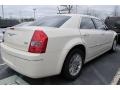 Cool Vanilla White - 300 Touring Photo No. 3