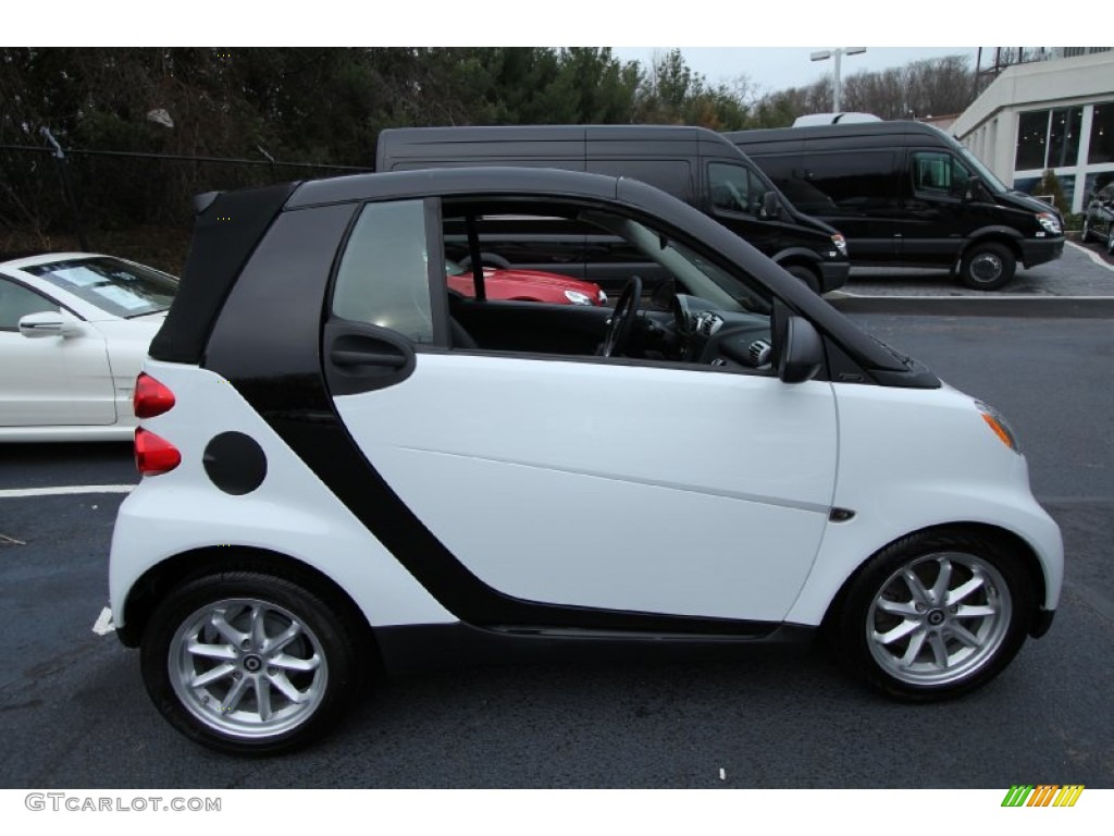 Crystal White 2009 Smart fortwo passion cabriolet Exterior Photo #58740573