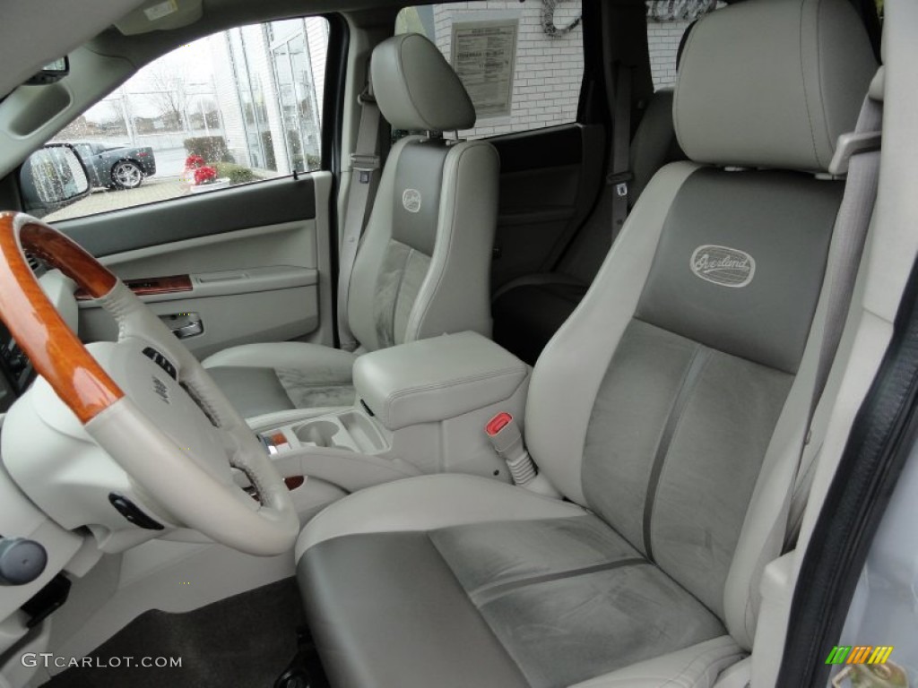2007 Grand Cherokee Overland - Bright Silver Metallic / Dark Khaki/Light Graystone photo #13