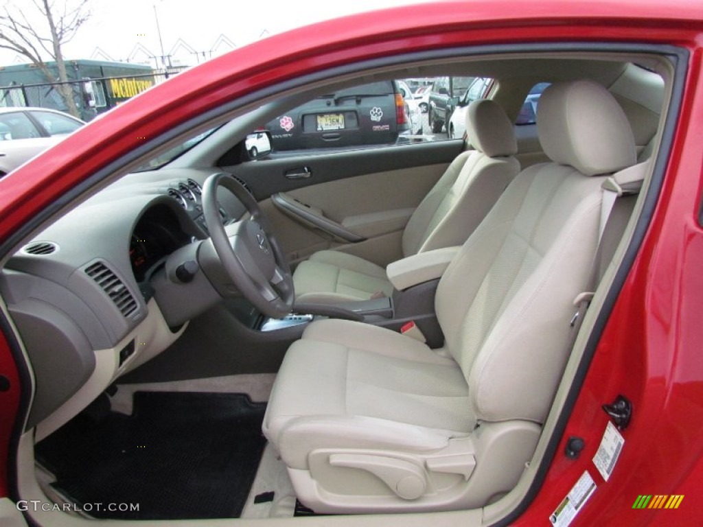 2010 Altima 2.5 S Coupe - Red Alert / Blond photo #9