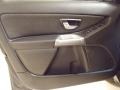 Black - XC90 2.5T Photo No. 27